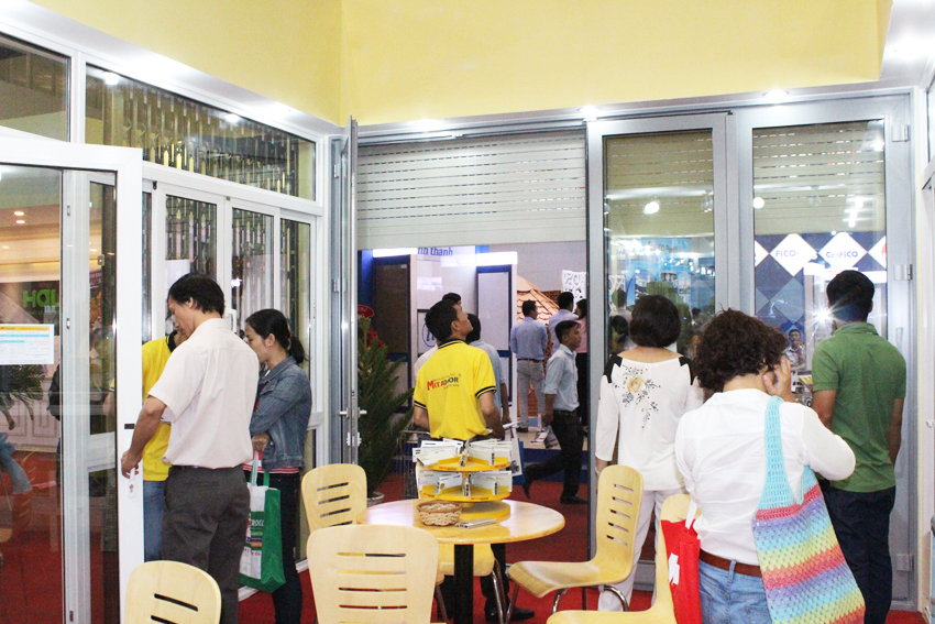 vietbuil - 06 -2015 - mitadoor